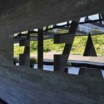FIFA dona 50,000 dólares y 10 mil balones para fútbol infantil