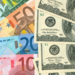 Dólar bajó 58 cts y el euro 12; eran vendidos $61.97 y $76.37