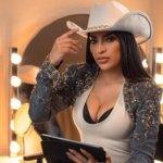 Dominicana Taína Pimentel enciende reality “Apostarías por mí”