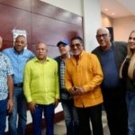 Eligen a Kinito Méndez como presidente Sociedad de Autores