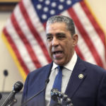 EU: Espaillat recibe ciudadana deportada mientras buscaba atención médica