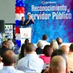 INTRANT reconoce trayectoria de 56 servidores públicos