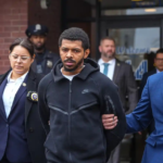 NY: Se entrega dominicano era buscado por asesinato Bronx