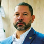 Promotor RD fue quien reveló que agente DEA conseguía visas