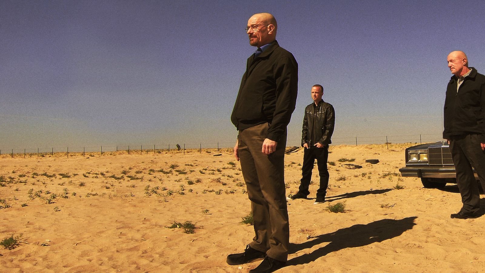 Fotograma de Breaking Bad. Walter White Jesse Pinkman y Michael Ehrmantraut.