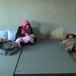 Desplazados en Líbano intentan vivir con normalidad en medio de los ataques