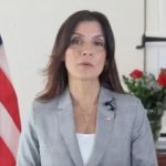 Embajadora de EEUU anuncia reapertura oficina DEA en SD