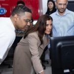 Embajadora de Estados Unidos destaca el papel de los medios alternativos en la defensa de la libertad de expresión