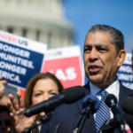 EU: Espaillat encabezó presión precedió salida Kristi Noem del DHS