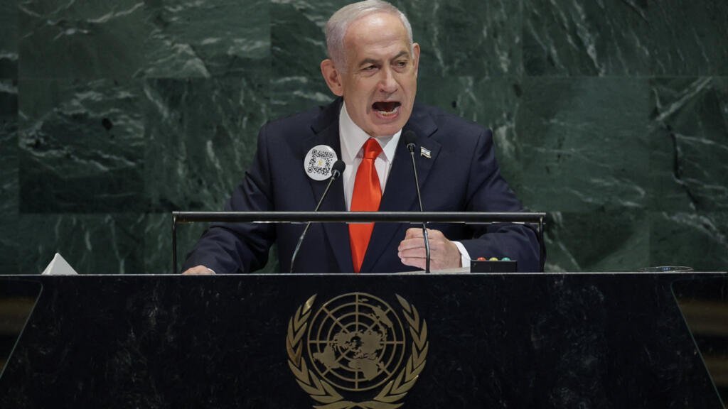 El primer ministro israelí, Benjamin Netanyahu, pronuncia su discurso ante la 80.ª Asamblea General de las Naciones Unidas (AGNU) en la sede de la ONU en Nueva York, Estados Unidos, el 26 de septiembre de 2025.