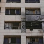 Israel golpea el corazón de Beirut, mientras Irán se acerca a la elección de un nuevo líder supremo