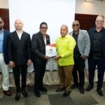 Kinito Méndez asume la presidencia Sociedad Autores