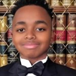 Niño con autismo de 6 años se convierte en la persona más joven en entrar en Oxford