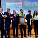 Premian mejores pilotos de RD; exaltan excorredores a la Fama