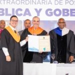 Presidente Luis Abinader encabeza histórica graduación de 199 servidores públicos y fortalece la profesionalización del Estado