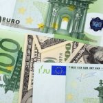 Dólar bajó 18 cts. y el euro 25; eran vendidos $59.68 y $72.53