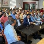 Transportistas congelan pasajes pese al fuerte aumento combustibles